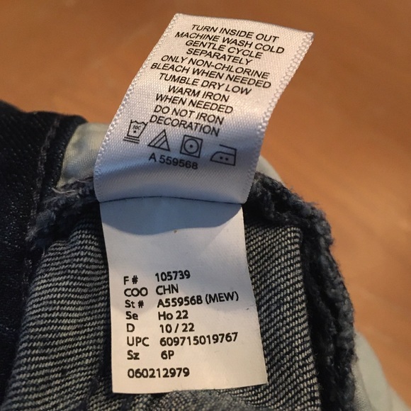 LOGO by Lori Goldstein Limited Edition Velvet Patchwork Jeans Medium Wash 6P - Picture 11 of 11